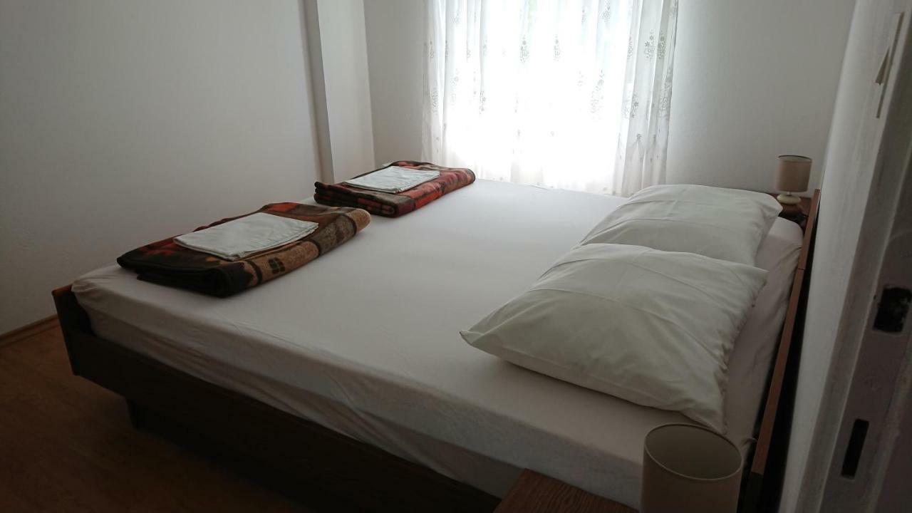 Apartman Kursar Srima Esterno foto