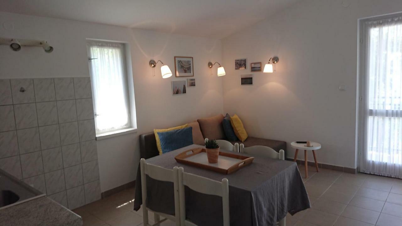 Apartman Kursar Srima Esterno foto